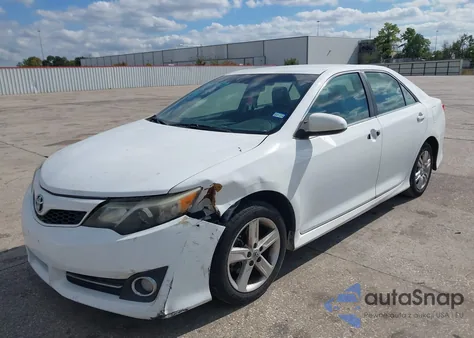 2012 Toyota Camry Se z USA, uszkodzony, nr VIN 4T1BF1FK5CU190621